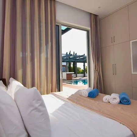 Seafront Layla By Ruidoso Luxury * Aya Napa