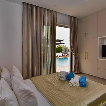 Seafront Layla By Ruidoso Luxury فيلة أيا نابا